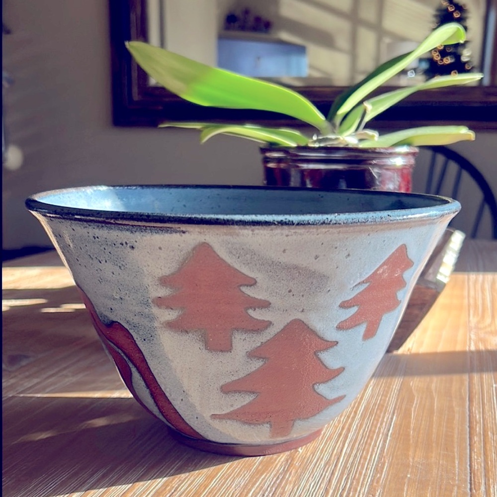 Large Hand Made Pottery Drip Glaze Moose, Pine Trees Artist Stamp Large Bowl